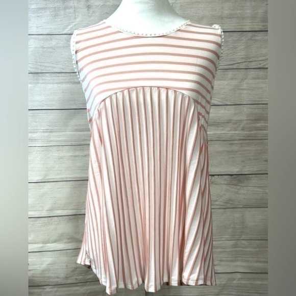 Hailey & Co. Pink and white striped flow tank - Picture 1 of 3